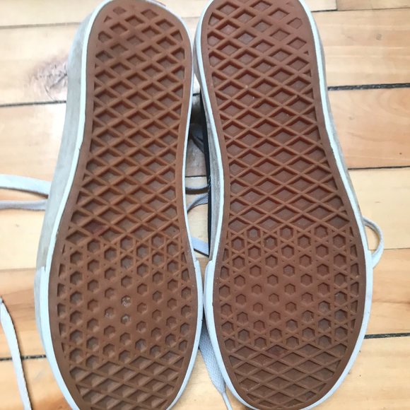 Black Lowtop sk8 Vans - Picture 2 of 3